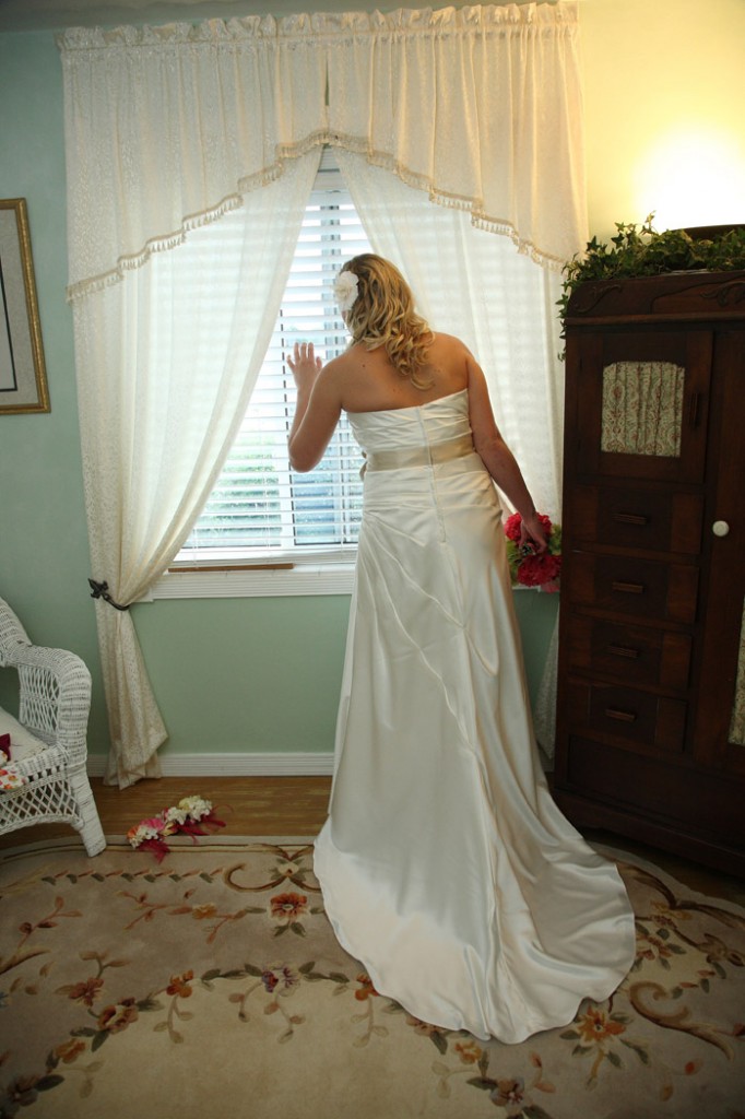 The Secret Garden bride's room photo.